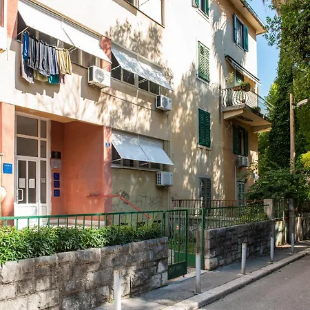 Apartament Laghanini